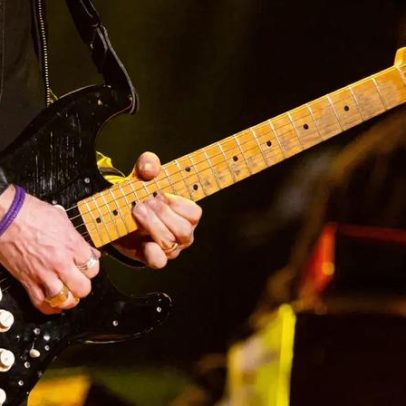 Guitarra dos Pink Floyd vendida por mais de 12 milhões de euros