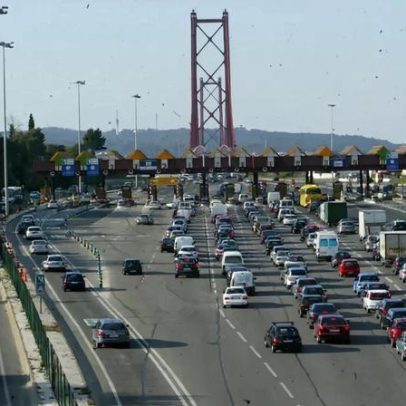 Foge de operação stop na Ponte 25 de Abril e atropela polícia