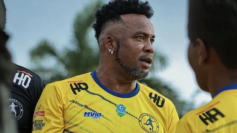 Antigo jogador do F.C. Porto expulso de condomínio no Rio após festas e agressões