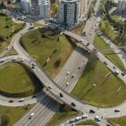 EUA oferecem recompensa de 10 milhões por Khamenei e líderes do Irão