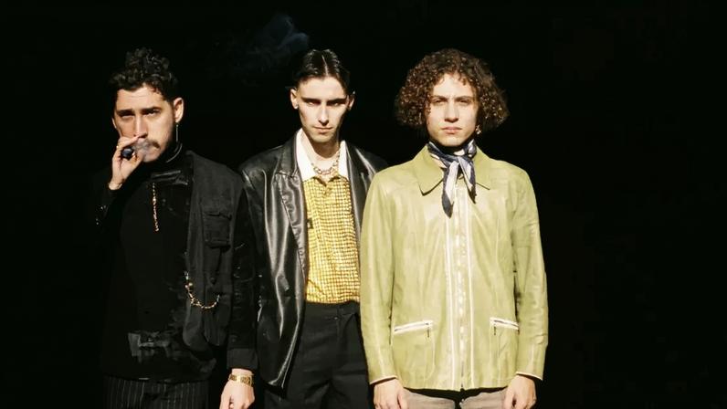 Três jovens refletem sobre valores sociais que estão a desaparecer