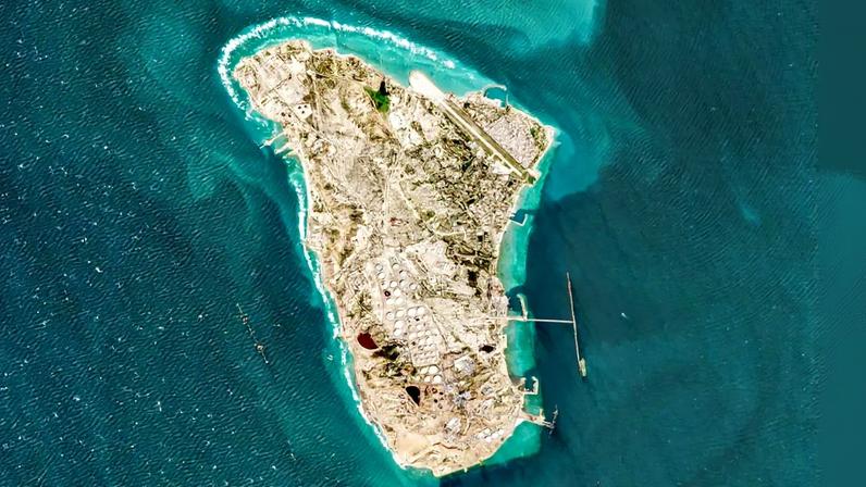 Filho do xá preparado para liderar caso a República Islâmica desmorone