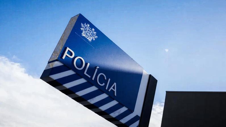 Único artesão de panu di téra em Portugal alerta para imitações