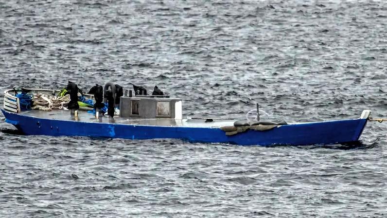 Embarcação foi a primeira a ser intercetada em alto mar, na Europa