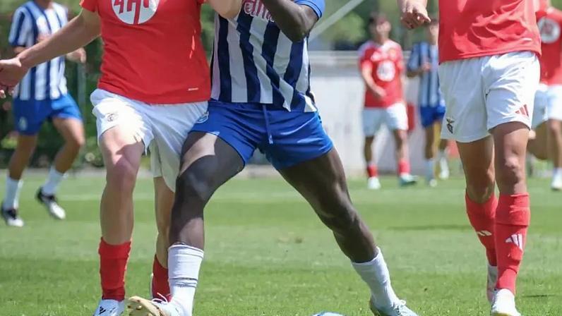 Jogo de juvenis entre Benfica e FC Porto
