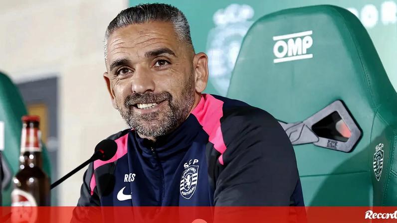 Rui Borges em conferência de imprensa