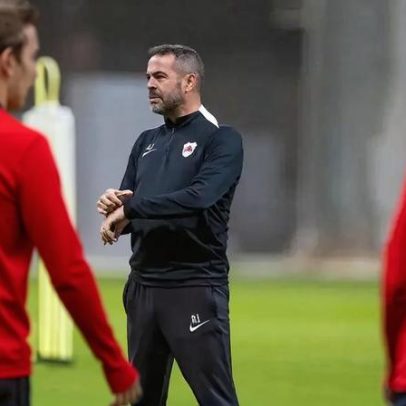 Artur Jorge no Qatar descreve o susto com mísseis a passar por cima