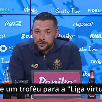 Farioli comenta declarações de Mourinho sobre troféu na liga virtual