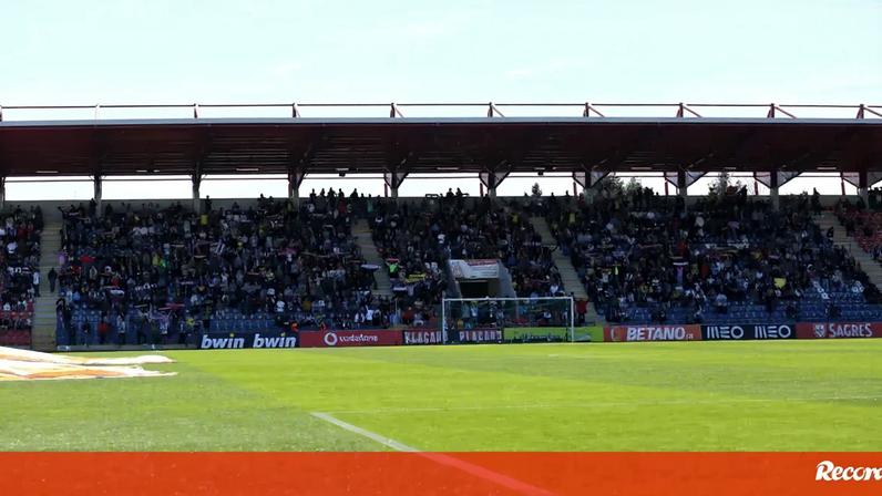 Vista geral do Estádio Engº Manuel Branco Teixeira