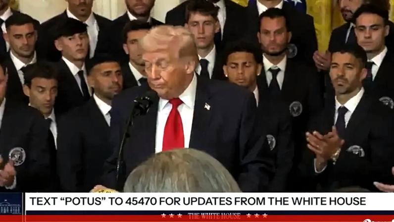 Messi e Luis Suárez aplaudem discurso de Donald Trump sobre os ataques contra o Irão