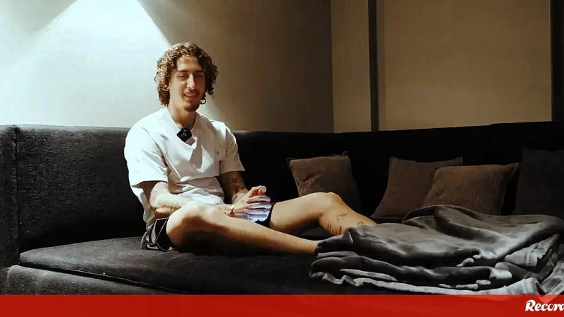 Avançado português do Borussia Dortmund refere-se a CR7 como um "exemplo"