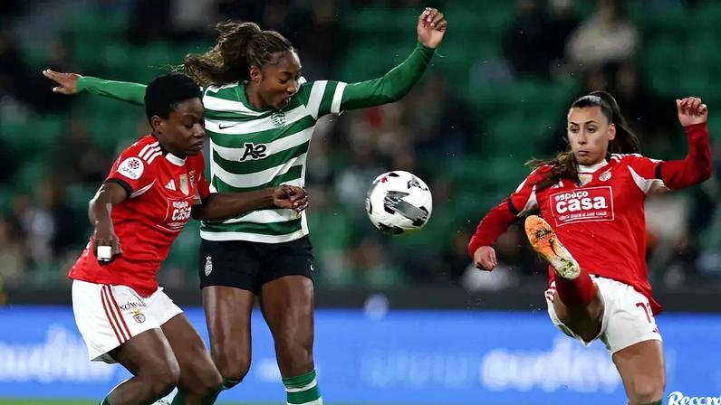 Duelo entre Sporting e Benfica