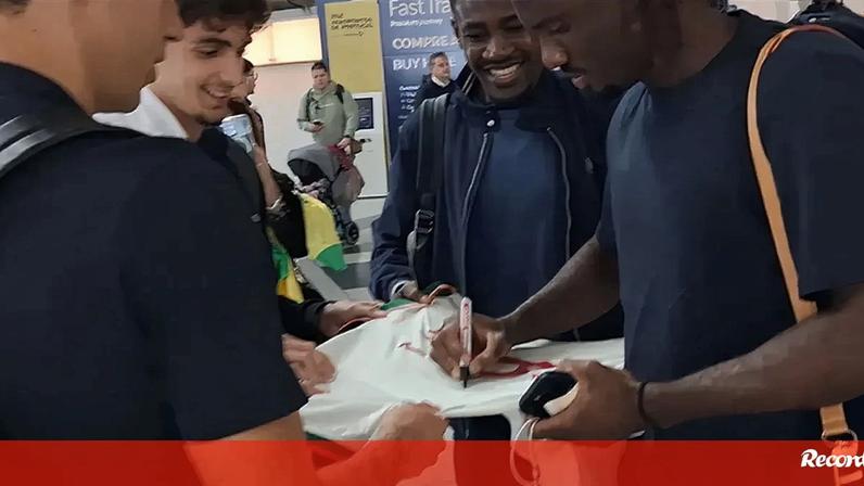 Dragões rumam à Alemanha para disputarem a 1.ª mão os 'oitavos' da Liga Europa