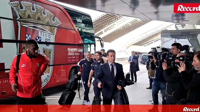Imagens da partida do Sp. Braga rumo a Budapeste