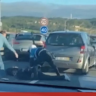 Suspeitos em fuga abalroam PSP na Ponte 25 de Abril e são intercetados