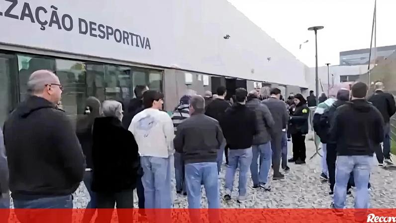 Sócios do Sporting já começam a votar para eleger o presidente