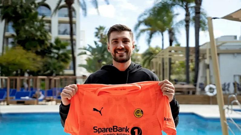 Ex-jogador do Nacional e Bodo/Glimt renova e comenta Sporting: esquecer o 3-0