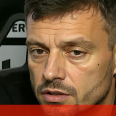 Anselmi admite culpa após derrota do Botafogo: "Sou burro, é a verdade"