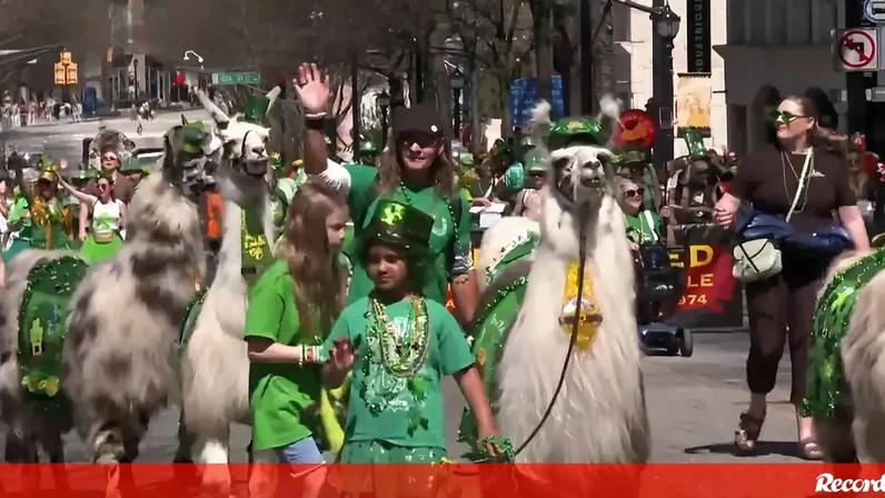 Atlanta celebra o St. Patrick's Day com desfile pelas ruas