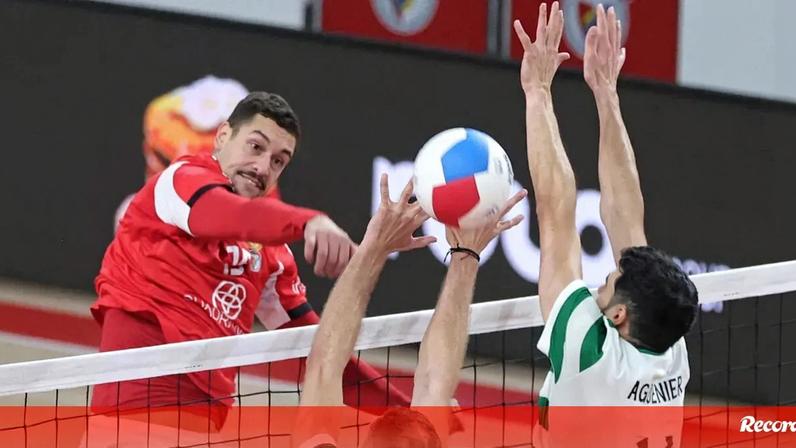 Benfica-Sporting em direto: acompanhe o jogo em tempo real