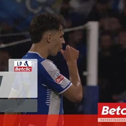 Gabri Veiga inaugura o marcador para o FC Porto após erro do Moreirense