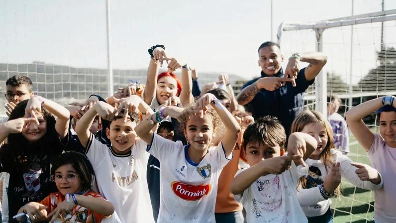 Ivan Zlobin e Gustavo Garcia visitam escola em São Cosme