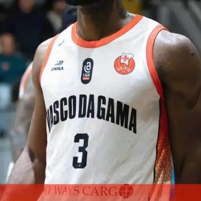 Zavian McLean faz 53 pontos e fica perto de recorde da liga