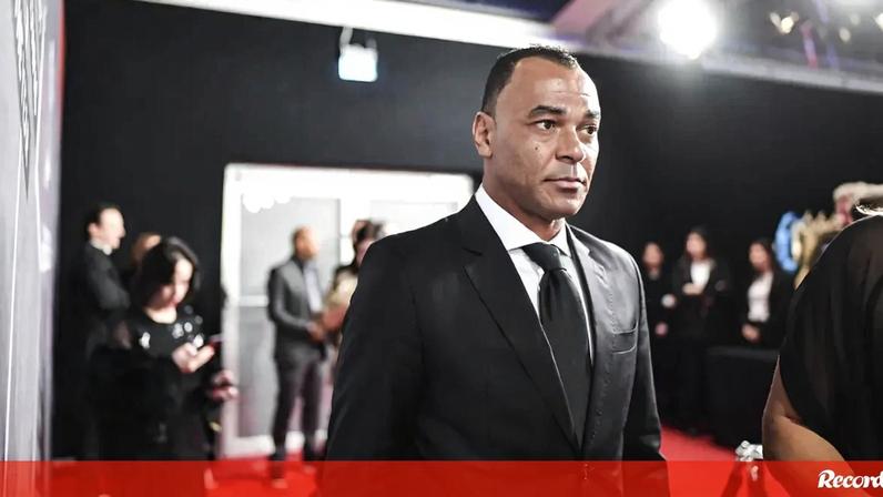 Cafu mantém opinião sobre Neymar, Messi e Cristiano Ronaldo: «Não deixem que ninguém pense por vocês»