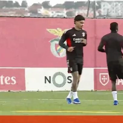Luís Pedro Sousa acusa Benfica de deixar passar tudo e diz que já é tarde