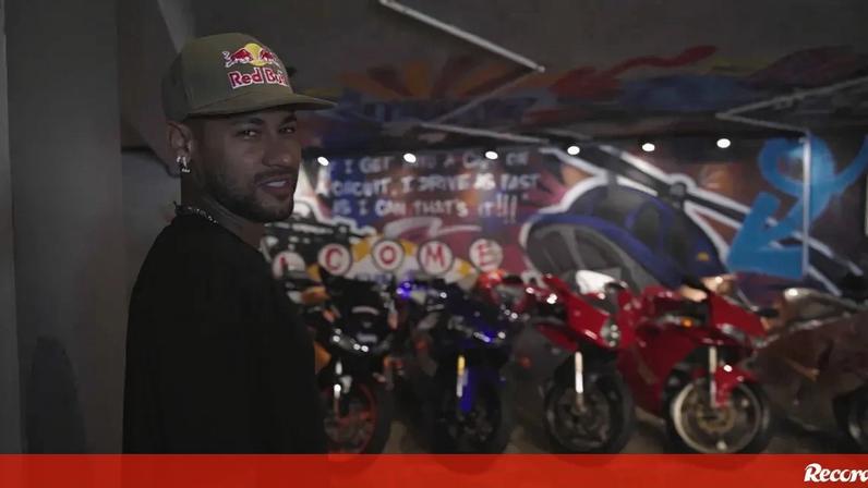 Neymar na primeira pessoa em série no YouTube: «Faço coleção de motos mas não sei andar, tenho medo...»