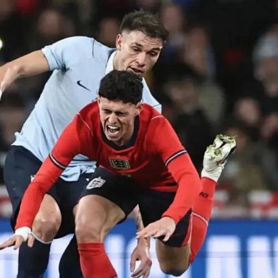 Manuel Ugarte viu dois amarelos contra a Inglaterra e não foi expulso