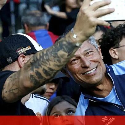 Iordanov felicita Balakov no 60.º aniversário