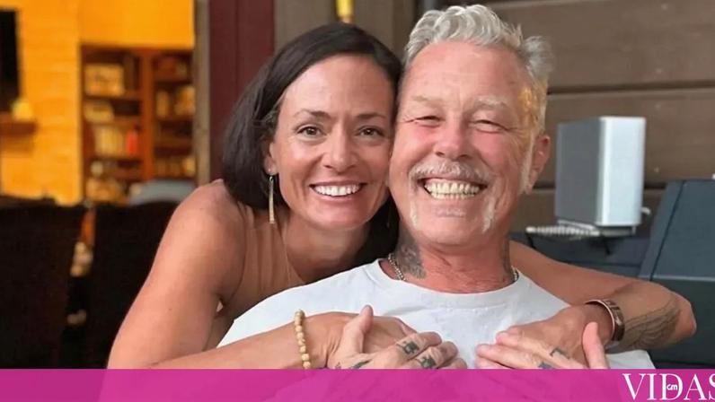 Membro dos Metallica pede noivado à namorada junto a tubarões