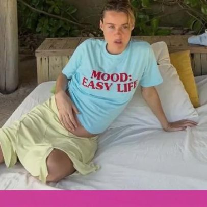 Kelly Bailey mostra barriga durante férias de luxo