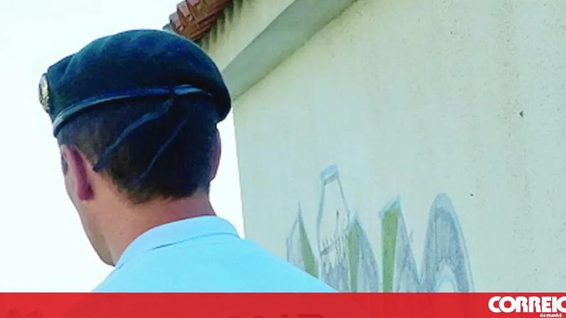 Dupla foi apanhada durante uma ação de patrulhamento da GNR