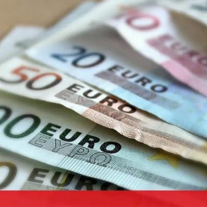 Euro cai para 1,15 dólares após três sessões de valorização