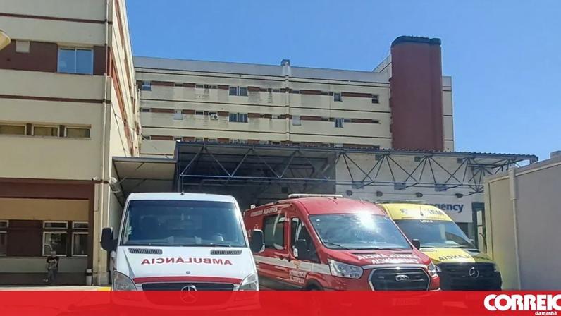 Vítima foi transportada para a Urgência do hospital de Faro