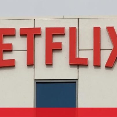 Incidente em casa de banho de homens derruba acordo entre Netflix e Warner Bros