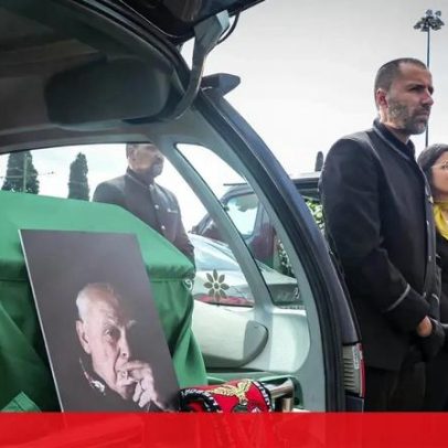 Hino do Benfica e poema de Antero de Quental marcam adeus a António Lobo Antunes