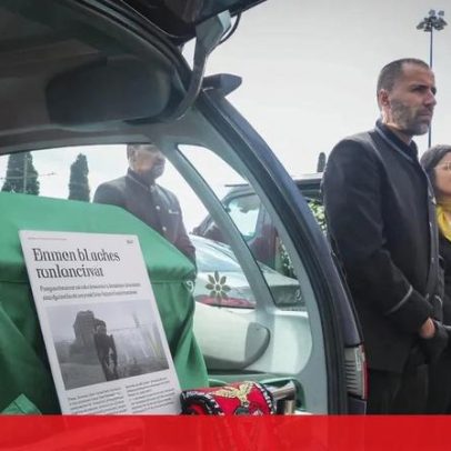 Adeus a António Lobo Antunes: emoção e hino do Benfica