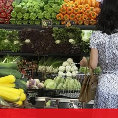 Cleptomaníaca condenada por furtar cuecas e vinho