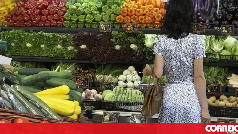 Mulher condenada por furto num supermercado, apesar de cleptomania, terá de pagar uma multa