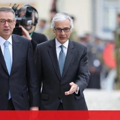 Chegada pontual e primeiro discurso marcam posse de António José Seguro