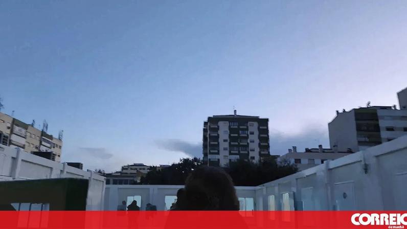 Alunos aprendem em contentores; pais denunciam más condições no Seixal