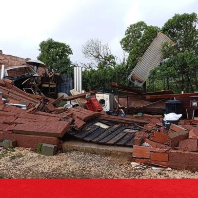 Vento extremo destrói dois armazéns em Vila do Bispo