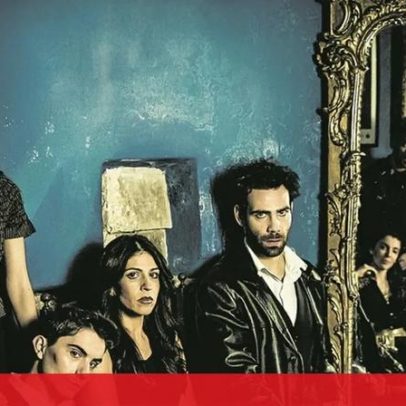 Sweeney Todd em cena com orquestra ao vivo