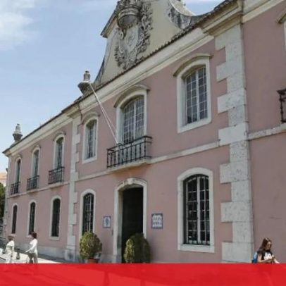 MP acusa funcionários por almoços de 20 euros pagos pela Câmara de Oeiras
