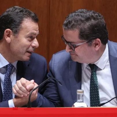 Excedente dá margem para responder às crises de tempestades e Irão, diz