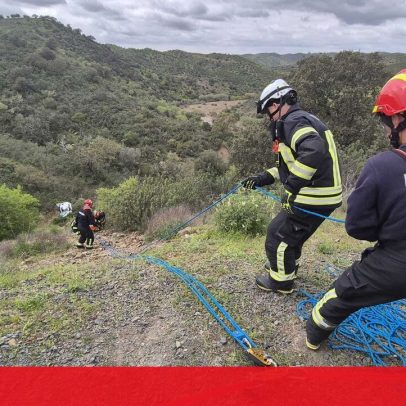 Um morto em despiste de viatura cai numa ribanceira em Castro Marim, Algarve