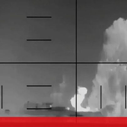 Torpedo dos EUA atinge navio de guerra iraniano